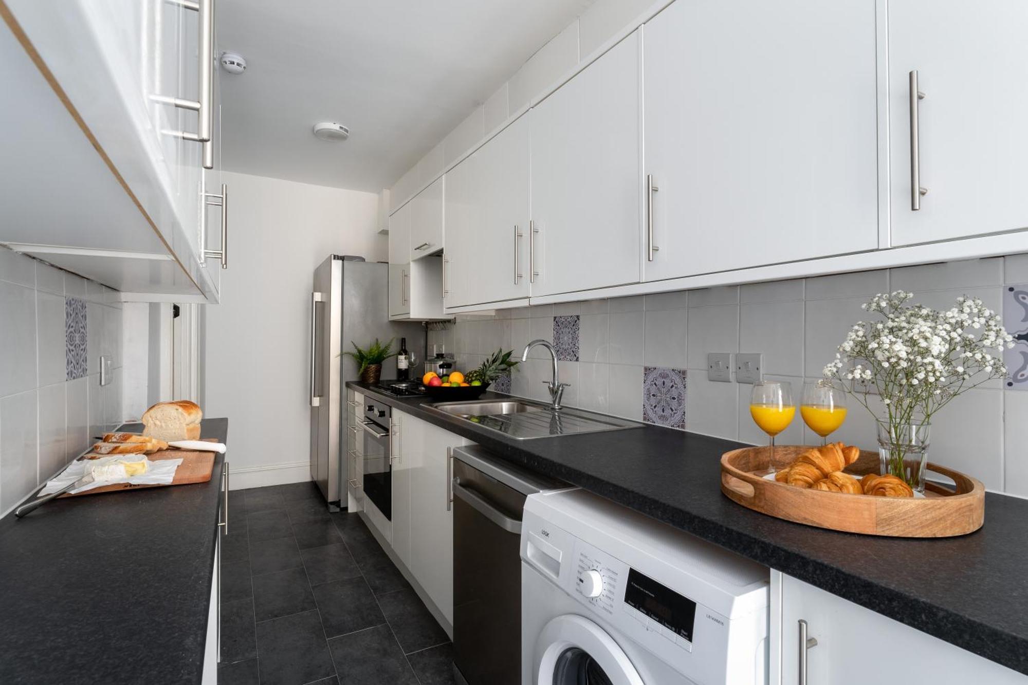 Near Beach, Torquay Heights Modern Apartments, Pet Friendly Rom bilde