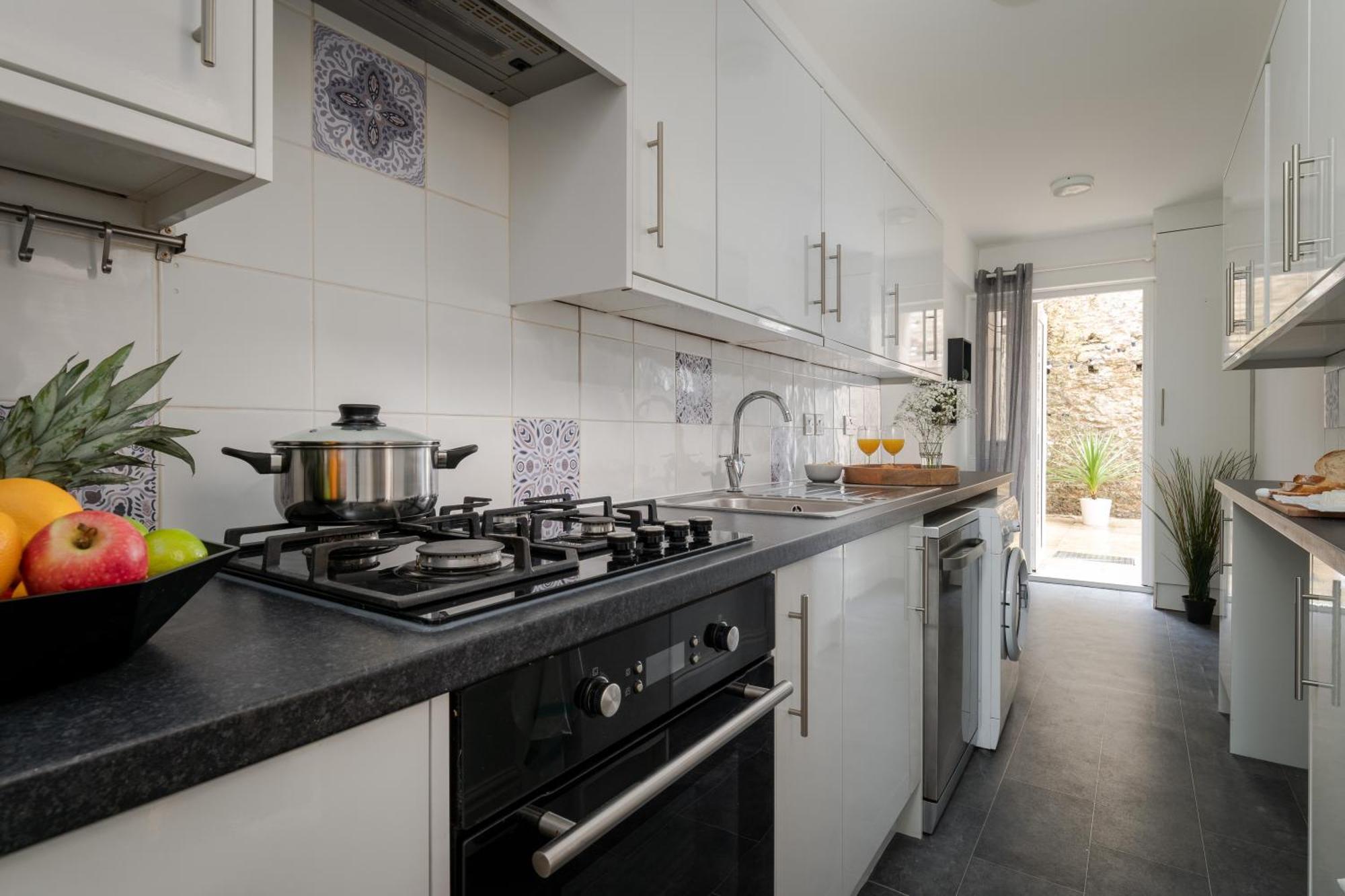 Near Beach, Torquay Heights Modern Apartments, Pet Friendly Rom bilde